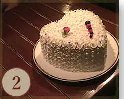 2．ケーキカット用ケーキ